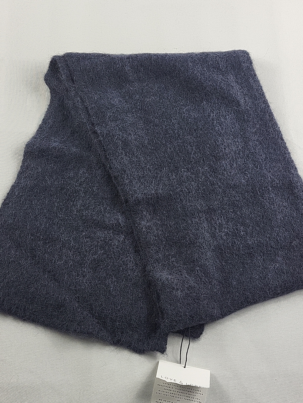 NWT Love & Lore Alpaca Wool Blend Brushed Fluffy Scarf in Navy Blue